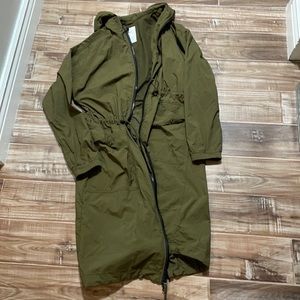 Gap fit long length raincoat size small💚
